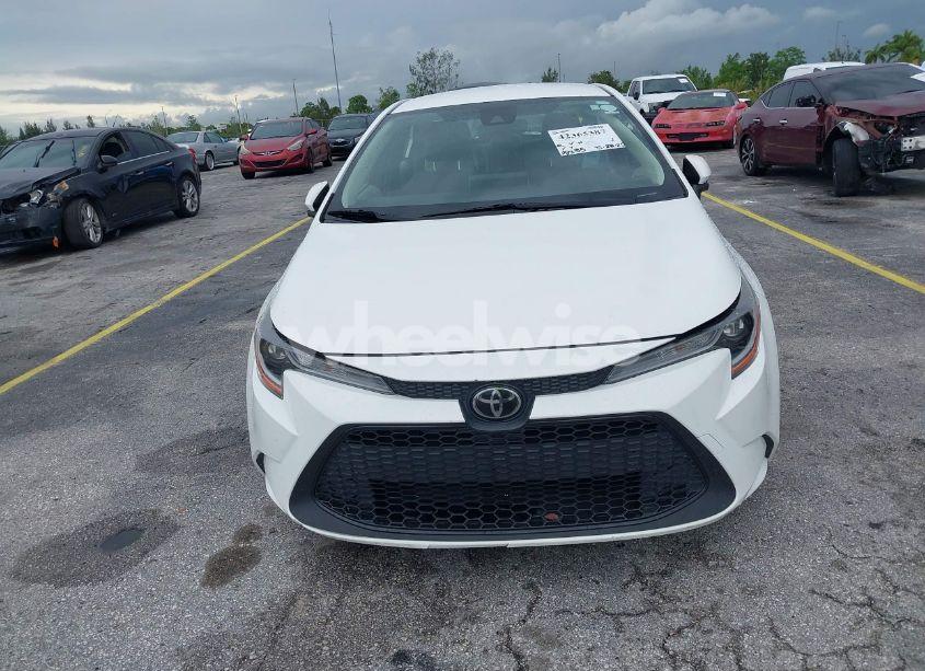 Photo 12 of 2020 Toyota Corolla LE (VIN JTDEPRAE2LJ014268)