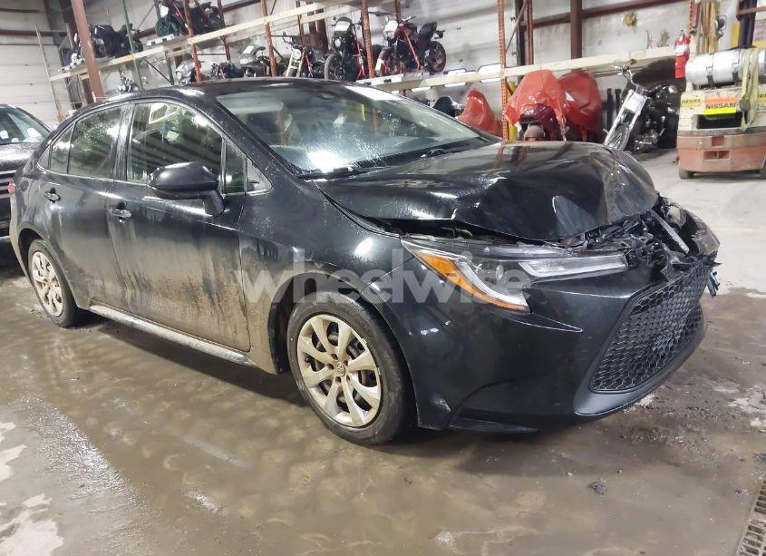 2020 Toyota Corolla LE (VIN JTDEPRAE2LJ044709) main photo