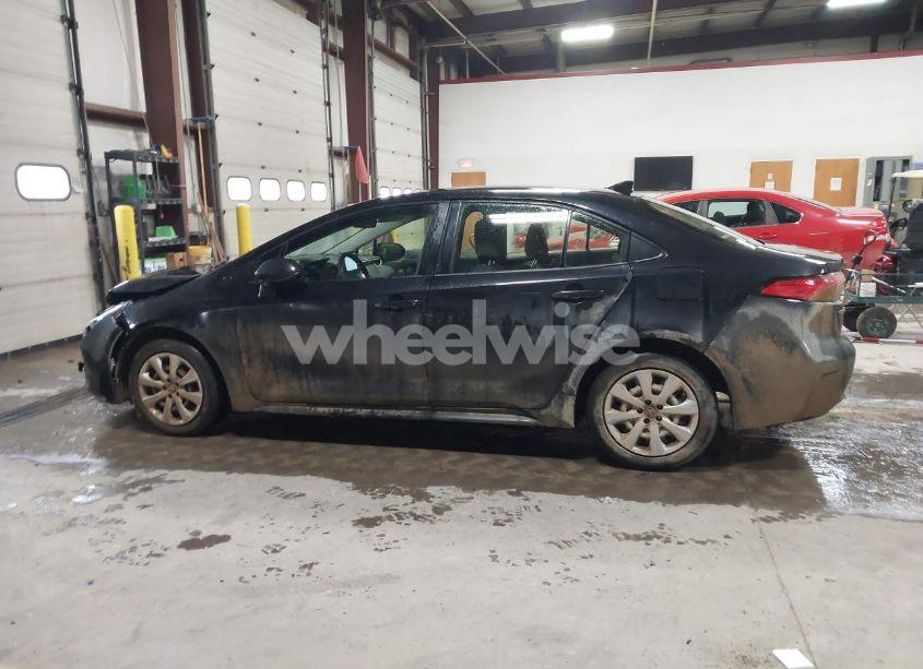 Photo 14 of 2020 Toyota Corolla LE (VIN JTDEPRAE2LJ044709)