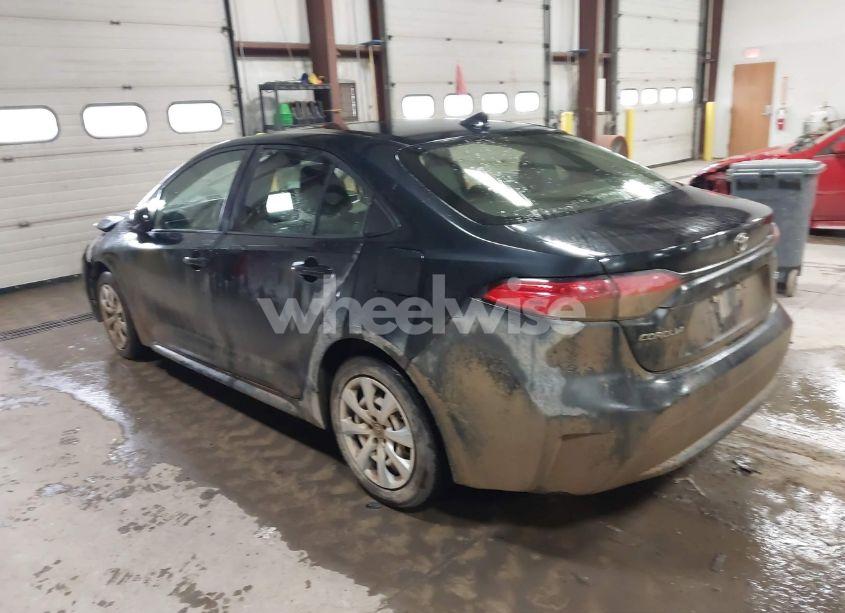 Photo 3 of 2020 Toyota Corolla LE (VIN JTDEPRAE2LJ044709)