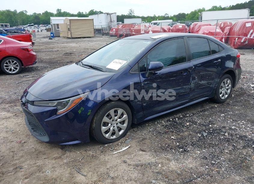 Photo 2 of 2020 Toyota Corolla LE (VIN JTDEPRAE2LJ098723)