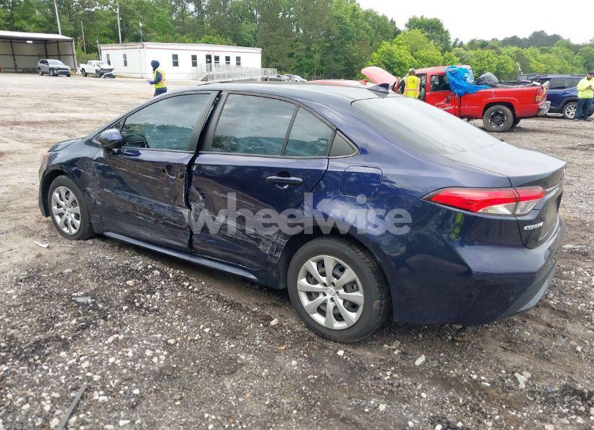 Photo 3 of 2020 Toyota Corolla LE (VIN JTDEPRAE2LJ098723)