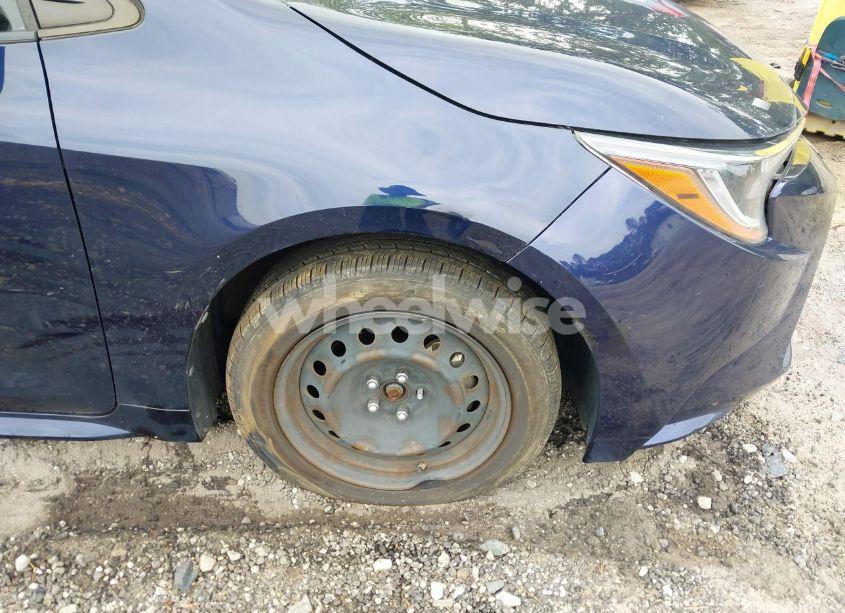 Photo 6 of 2020 Toyota Corolla LE (VIN JTDEPRAE2LJ098723)