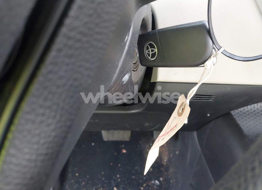 Photo 11 of 2020 Toyota Corolla LE (VIN JTDEPRAE3LJ011797)