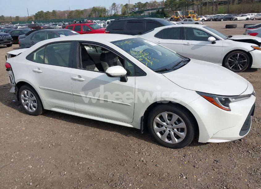 Photo 13 of 2020 Toyota Corolla LE (VIN JTDEPRAE3LJ011797)