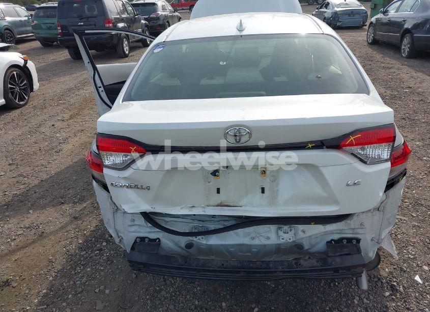 Photo 6 of 2020 Toyota Corolla LE (VIN JTDEPRAE3LJ011797)