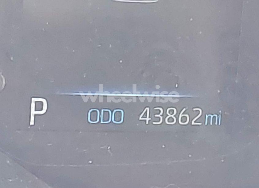 Photo 7 of 2020 Toyota Corolla LE (VIN JTDEPRAE3LJ011797)