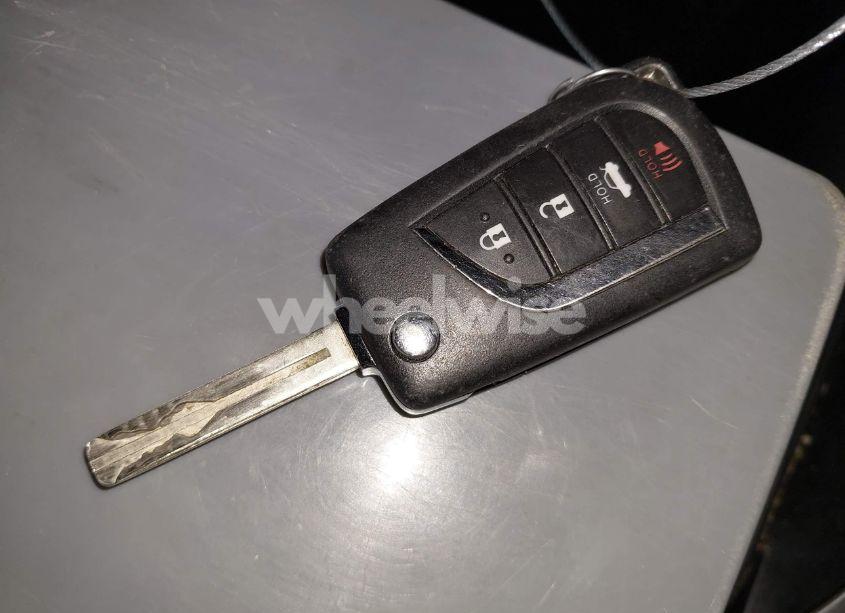 Photo 11 of 2020 Toyota Corolla LE (VIN JTDEPRAE3LJ074916)