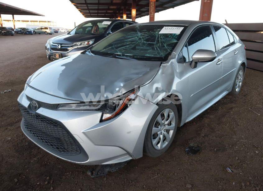 Photo 2 of 2020 Toyota Corolla LE (VIN JTDEPRAE3LJ074916)