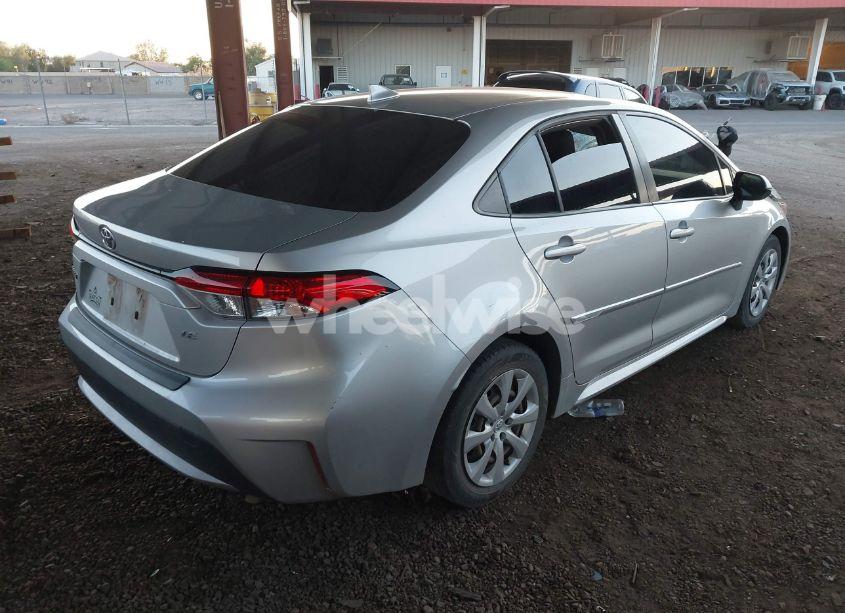 Photo 4 of 2020 Toyota Corolla LE (VIN JTDEPRAE3LJ074916)