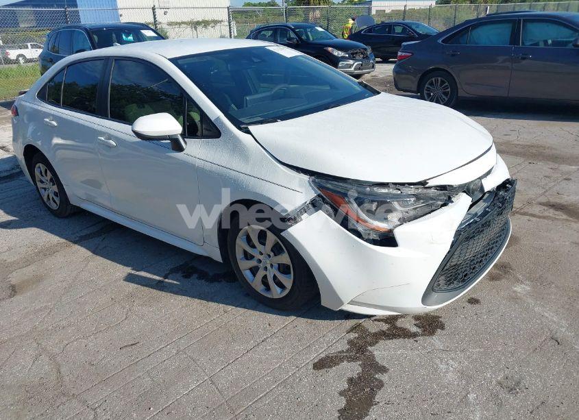 2020 Toyota Corolla LE (VIN JTDEPRAE4LJ070602) main photo
