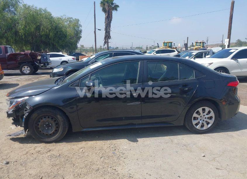 Photo 15 of 2020 Toyota Corolla LE (VIN JTDEPRAE4LJ079090)