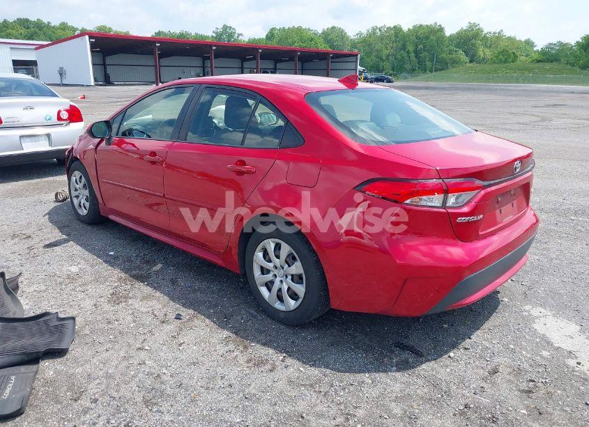 Photo 3 of 2020 Toyota Corolla LE (VIN JTDEPRAE5LJ011820)