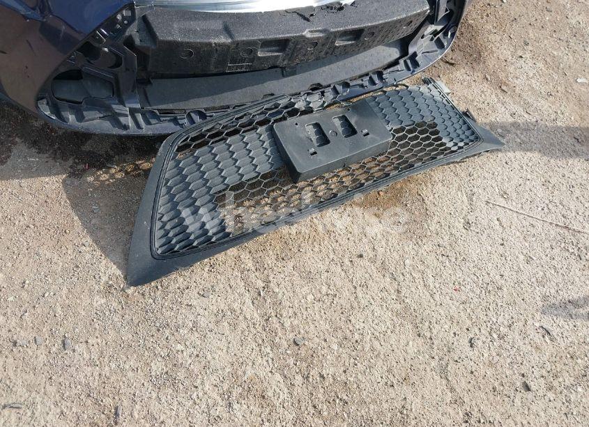 Photo 12 of 2020 Toyota Corolla LE (VIN JTDEPRAE5LJ060953)