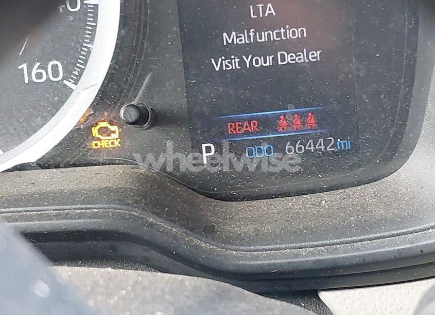 Photo 7 of 2020 Toyota Corolla LE (VIN JTDEPRAE5LJ060953)