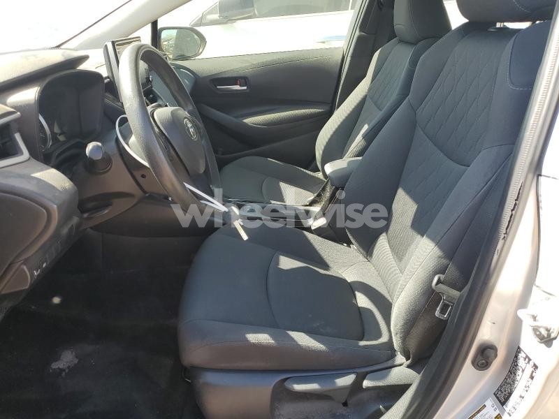 Photo 2 of 2020 TOYOTA COROLLA LE (VIN JTDEPRAE5LJ095590)