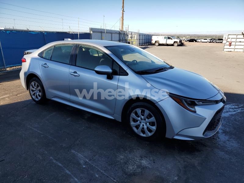 Photo 3 of 2020 TOYOTA COROLLA LE (VIN JTDEPRAE5LJ095590)