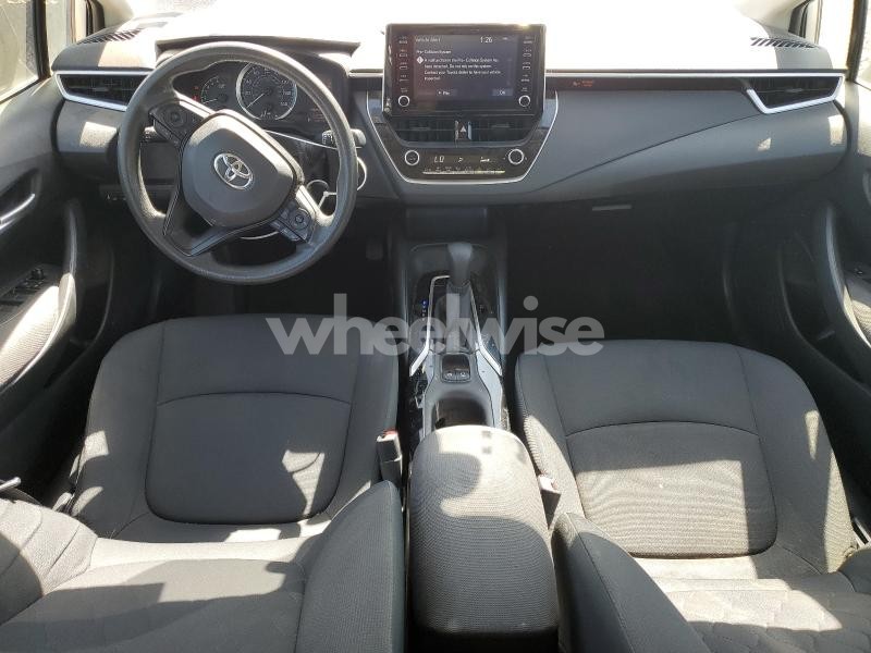 Photo 5 of 2020 TOYOTA COROLLA LE (VIN JTDEPRAE5LJ095590)
