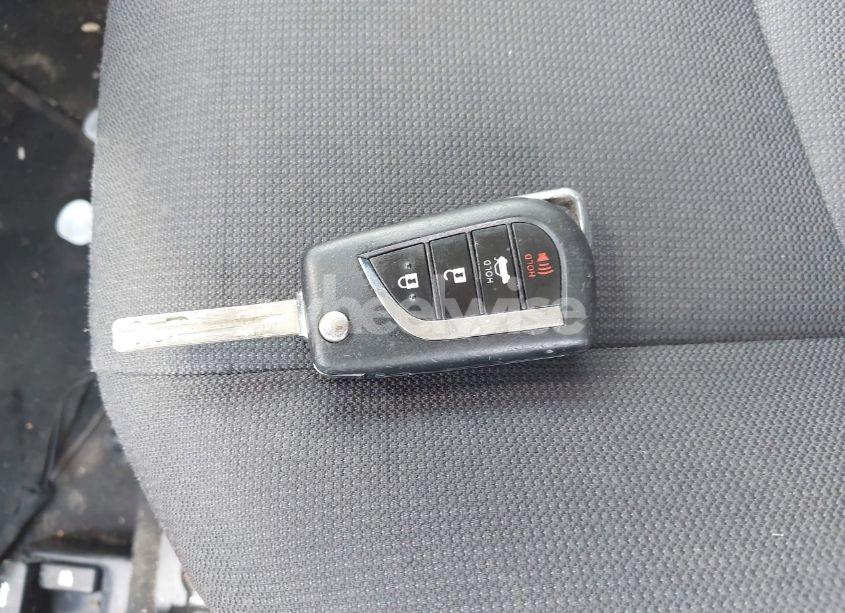 Photo 11 of 2020 Toyota Corolla LE (VIN JTDEPRAE5LJ099347)