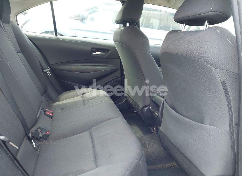 Photo 8 of 2020 Toyota Corolla LE (VIN JTDEPRAE5LJ109990)