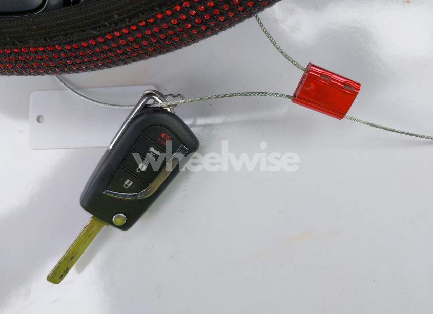 Photo 11 of 2020 Toyota Corolla LE (VIN JTDEPRAE6LJ095761)