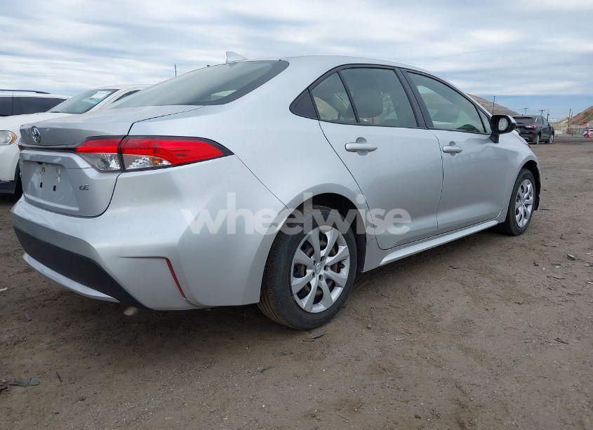 Photo 4 of 2020 Toyota Corolla LE (VIN JTDEPRAE6LJ095761)