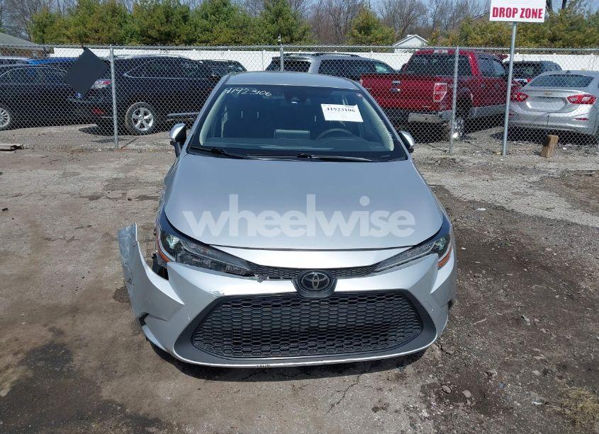 Photo 12 of 2020 Toyota Corolla LE (VIN JTDEPRAE7LJ019045)