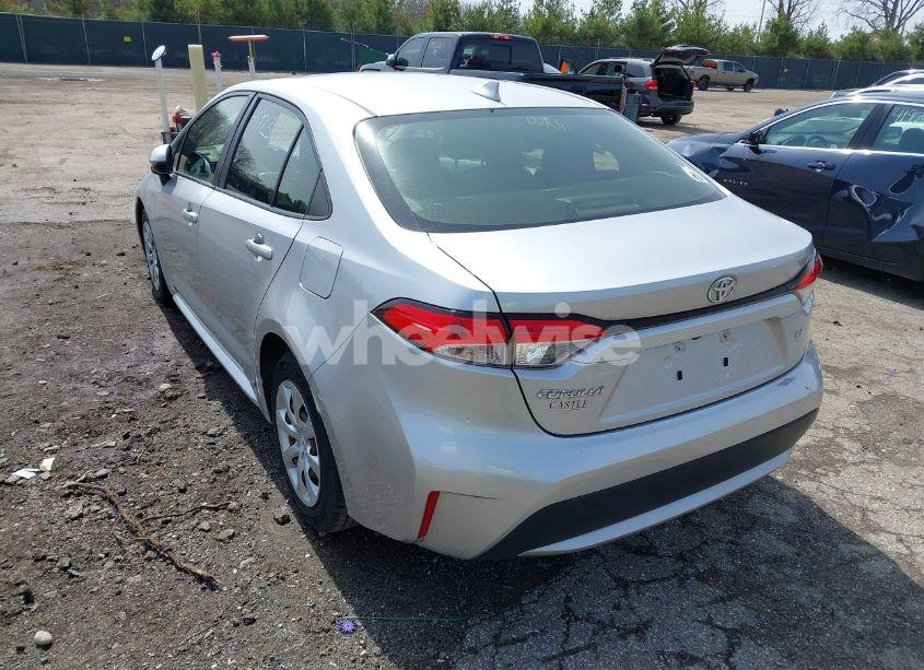 Photo 3 of 2020 Toyota Corolla LE (VIN JTDEPRAE7LJ019045)