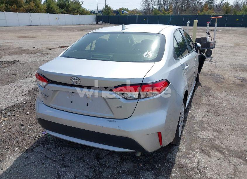 Photo 4 of 2020 Toyota Corolla LE (VIN JTDEPRAE7LJ019045)