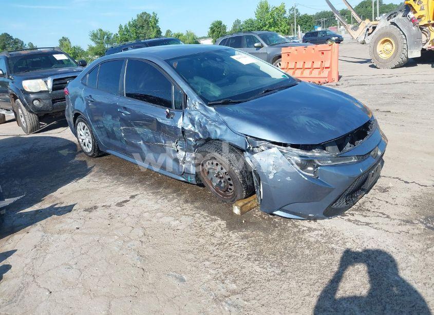 2020 Toyota Corolla LE (VIN JTDEPRAE7LJ022396) main photo