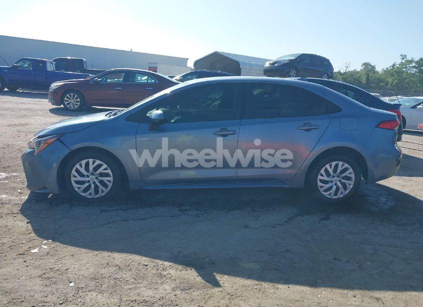 Photo 14 of 2020 Toyota Corolla LE (VIN JTDEPRAE7LJ022396)