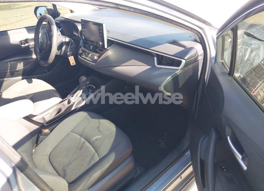 Photo 5 of 2020 Toyota Corolla LE (VIN JTDEPRAE7LJ022396)