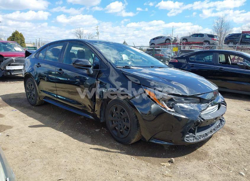 2020 Toyota Corolla LE (VIN JTDEPRAE7LJ086518) main photo