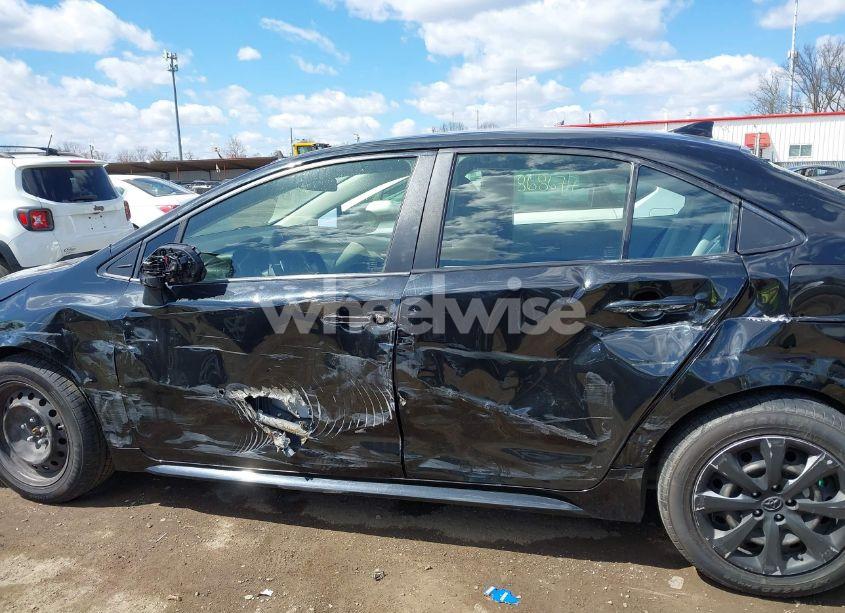 Photo 15 of 2020 Toyota Corolla LE (VIN JTDEPRAE7LJ086518)