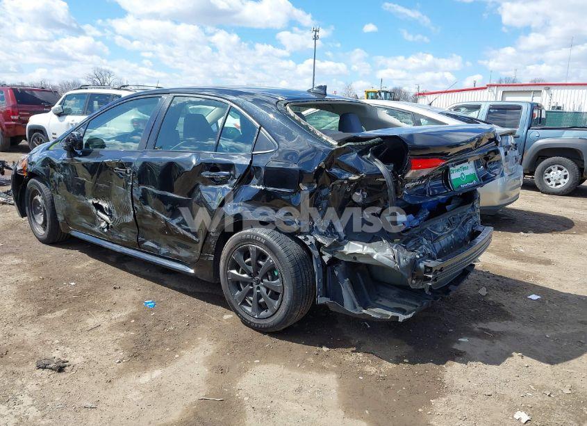 Photo 3 of 2020 Toyota Corolla LE (VIN JTDEPRAE7LJ086518)