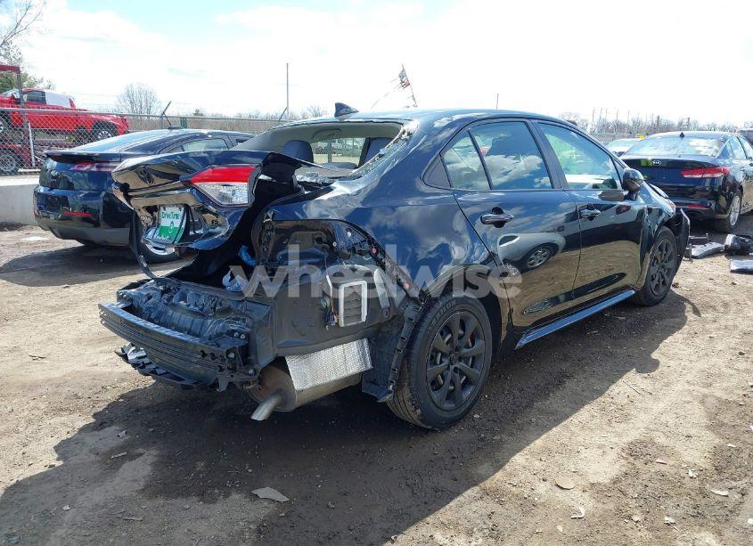 Photo 4 of 2020 Toyota Corolla LE (VIN JTDEPRAE7LJ086518)