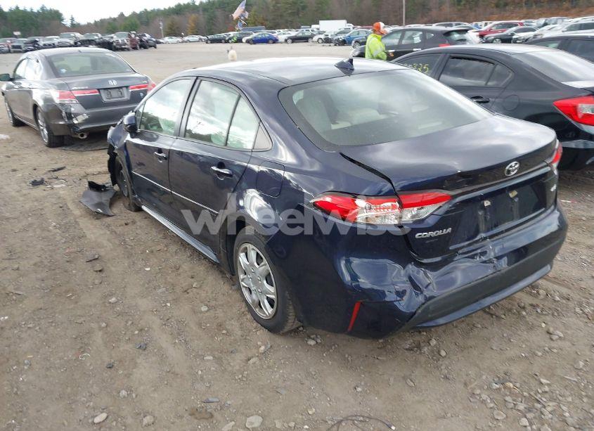 Photo 3 of 2020 Toyota Corolla LE (VIN JTDEPRAE7LJ091038)