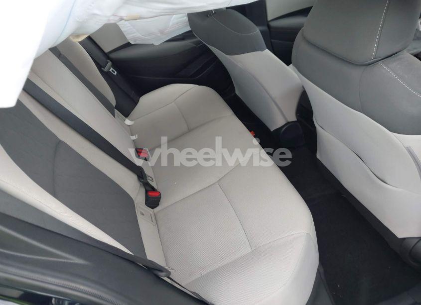 Photo 8 of 2020 Toyota Corolla LE (VIN JTDEPRAE7LJ091038)