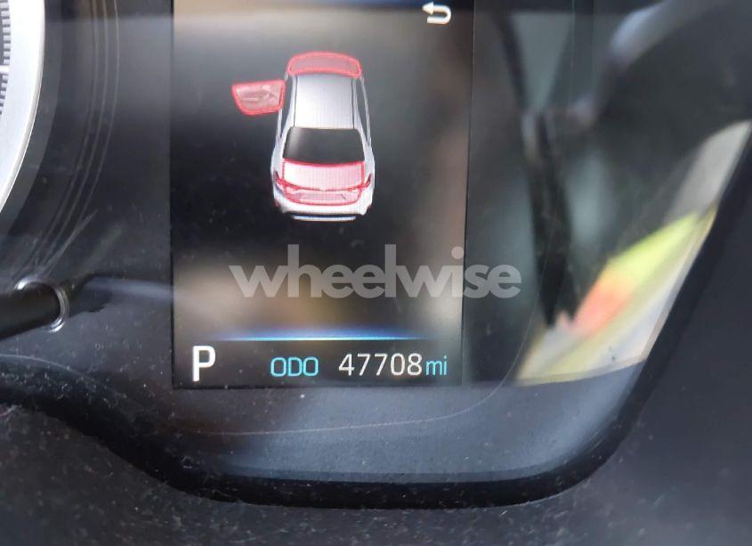 Photo 15 of 2020 Toyota Corolla LE (VIN JTDEPRAE8LJ016414)