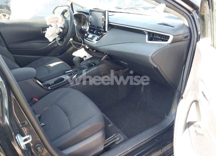 Photo 5 of 2020 Toyota Corolla LE (VIN JTDEPRAE8LJ019023)