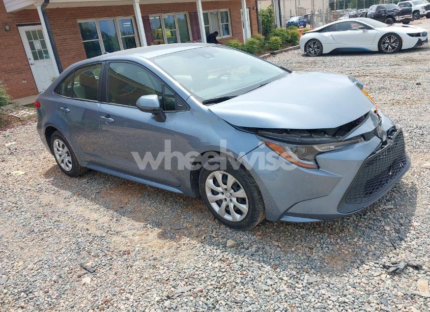 2020 Toyota Corolla LE (VIN JTDEPRAE8LJ048716) main photo
