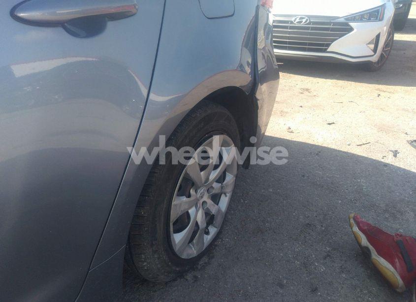 Photo 12 of 2020 Toyota Corolla LE (VIN JTDEPRAE8LJ091159)