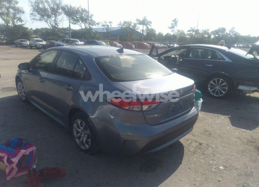 Photo 3 of 2020 Toyota Corolla LE (VIN JTDEPRAE8LJ091159)