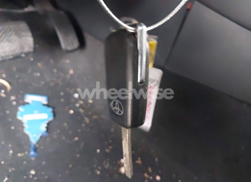 Photo 11 of 2020 Toyota Corolla LE (VIN JTDEPRAE9LJ055724)