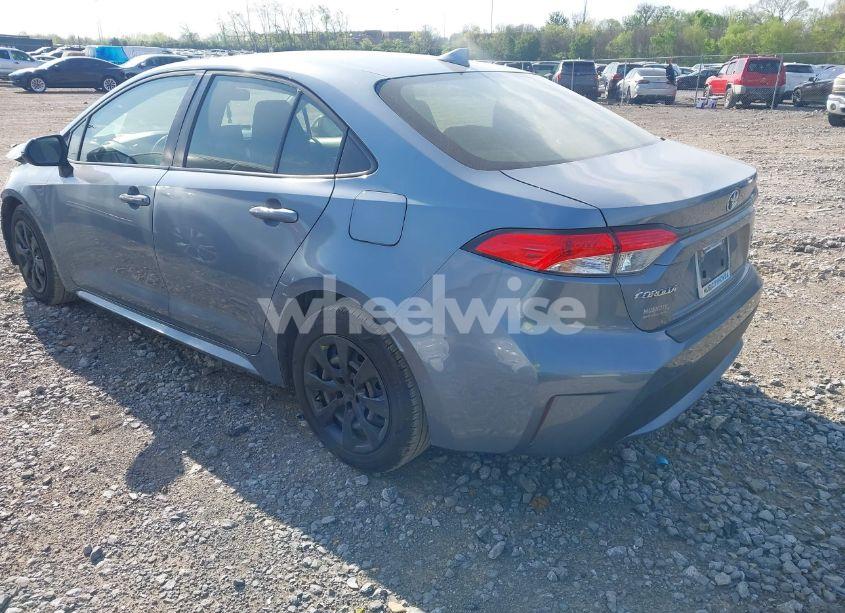 Photo 3 of 2020 Toyota Corolla LE (VIN JTDEPRAE9LJ106932)
