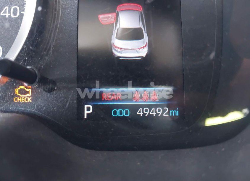 Photo 15 of 2020 Toyota Corolla LE (VIN JTDEPRAEXLJ021582)