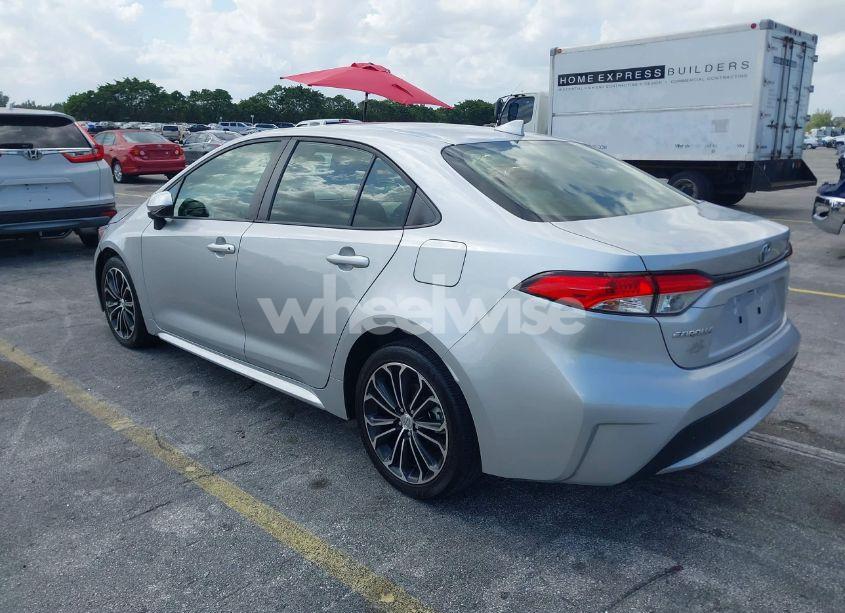 Photo 3 of 2020 Toyota Corolla LE (VIN JTDEPRAEXLJ023560)