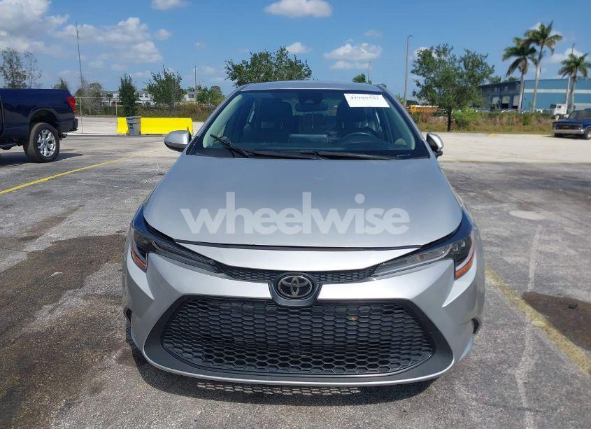 Photo 6 of 2020 Toyota Corolla LE (VIN JTDEPRAEXLJ023560)