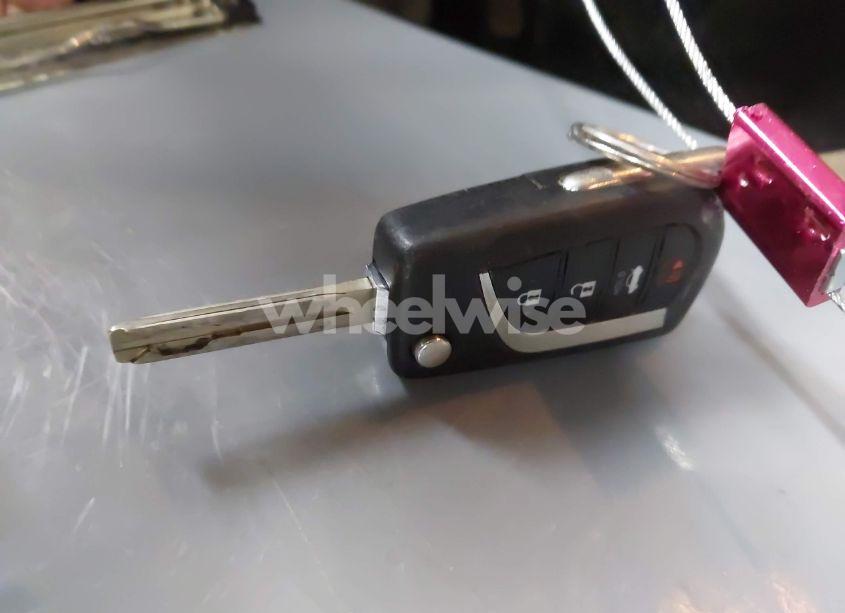 Photo 11 of 2020 Toyota Corolla LE (VIN JTDEPRAEXLJ031514)