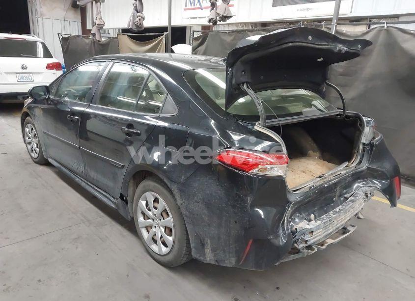 Photo 3 of 2020 Toyota Corolla LE (VIN JTDEPRAEXLJ031514)